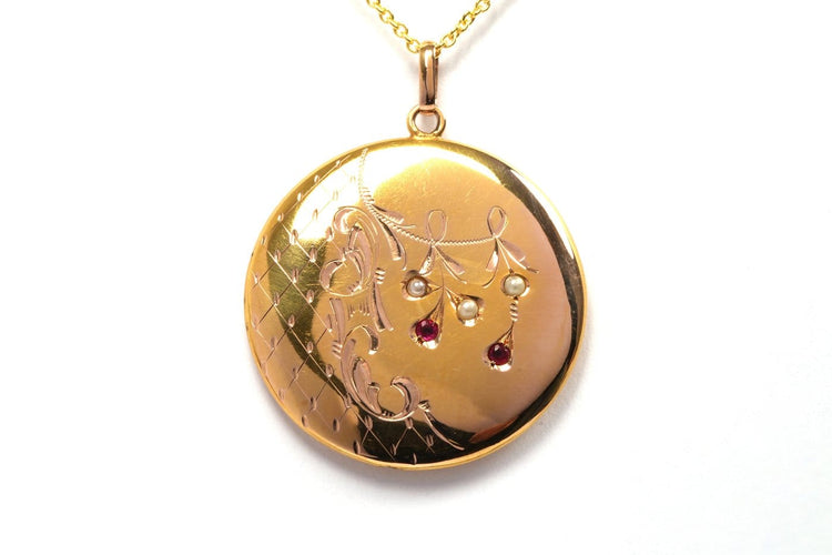 Pendentif Pendentif Art nouveau en or jaune 18 carats, perles et rubis 58 Facettes B473