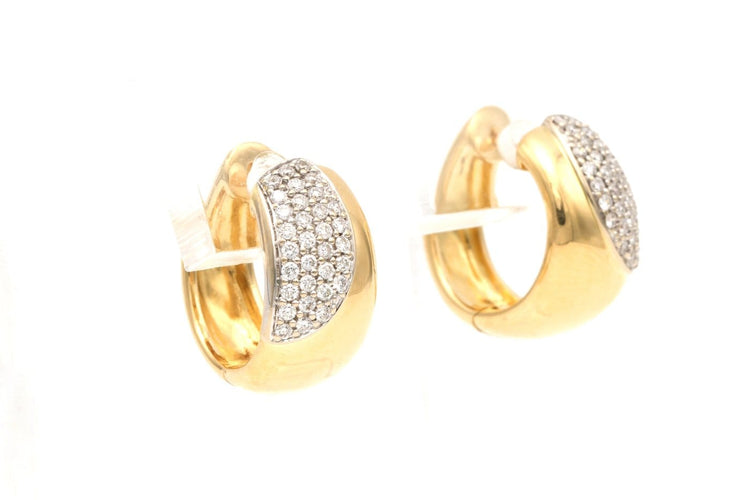 Boucles d'oreilles Boucles d’oreilles contemporaines en or jaune 18 carats, diamants taille brillant 58 Facettes 21900