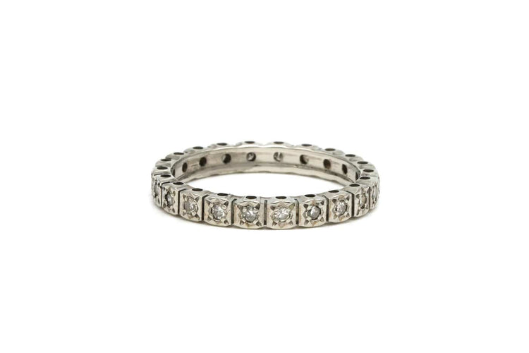 Bague 53 Bague Art déco en or blanc 18 carats, diamants taille brillant, 0,154 ct 58 Facettes B504