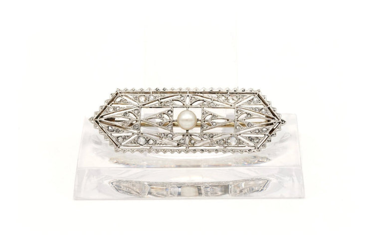 Broche Broche Art déco en or blanc 18 carats, perle et diamants 58 Facettes B658