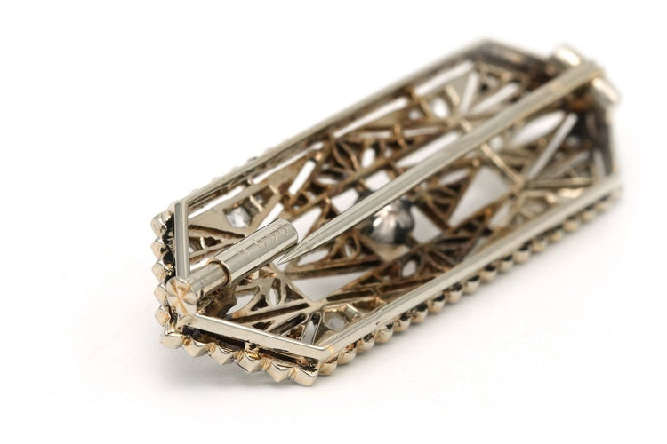 Broche Broche Art déco en or blanc 18 carats, perle et diamants 58 Facettes B658