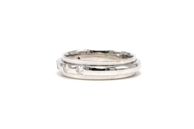 Bague 58 Bague contemporaine en or blanc et diamants taille brillant 58 Facettes 22452