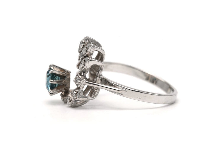 Bague 48 Bague contemporaine en or blanc 18 carats, saphir et diamants taille 8/8 58 Facettes 23605