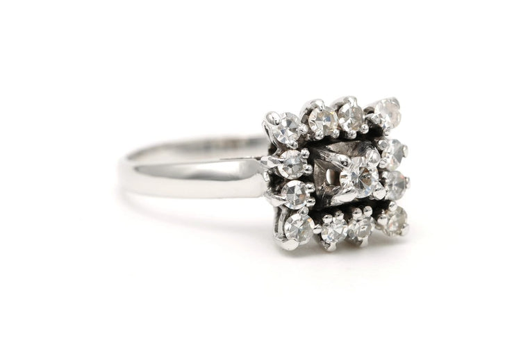 55 Bague contemporaine en or blanc 18 carats et diamants 58 Facettes 22591