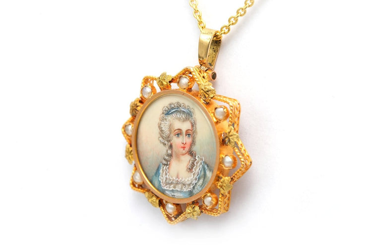 Pendentif Napoléon III - Pendentif en or jaune, perles et nacre 58 Facettes 22021