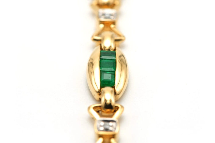 Bracelet Bracelet contemporain en or jaune 18 carats, émeraudes et diamants 58 Facettes B727