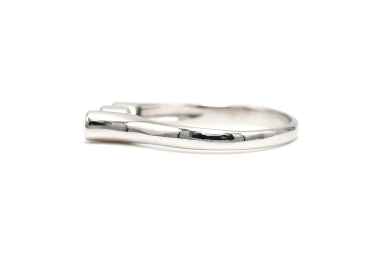 Bague 52 Bague contemporaine en or blanc et diamants taille brillant 58 Facettes 22893