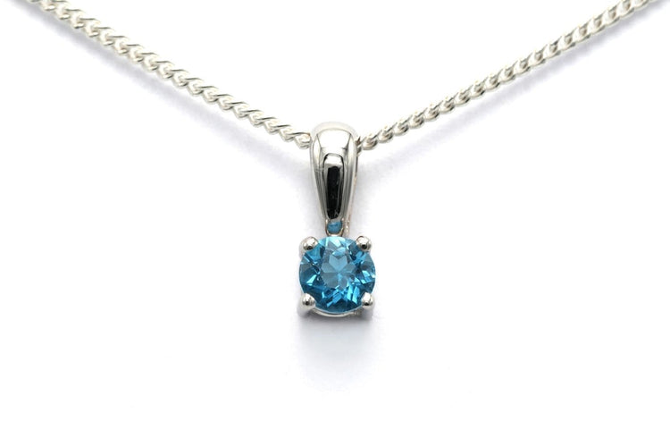Pendentif contemporain en or blanc 18 carats et topaze 58 Facettes 22888
