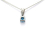 Pendentif contemporain en or blanc 18 carats et topaze 58 Facettes 22888