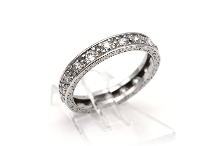 50 Bague Art déco en or blanc 18 carats et diamants taille ancienne 58 Facettes B776