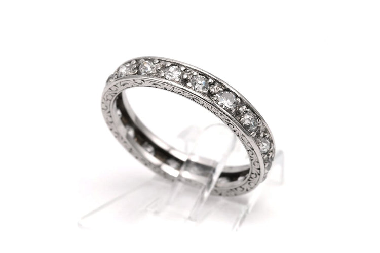 50 Bague Art déco en or blanc 18 carats et diamants taille ancienne 58 Facettes B776