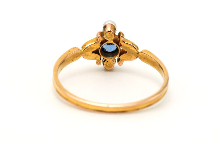 51 Art Nouveau - Bague en or jaune 14 carats, saphir et perles 58 Facettes 23299
