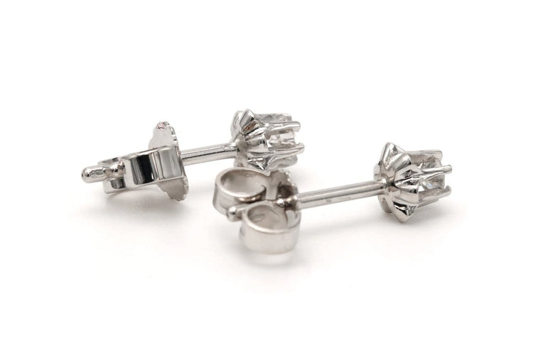 Boucles d'oreilles Boucles d’oreilles Art déco en or blanc 18 carats, diamants taille brillant 58 Facettes 23334
