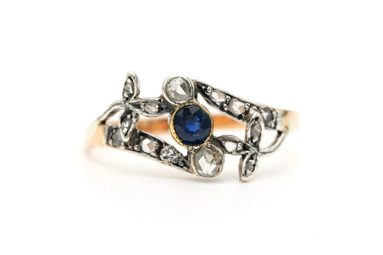 Bague 56 Bague Art Nouveau en or jaune et blanc 18 carats, saphir et diamants 58 Facettes 23385