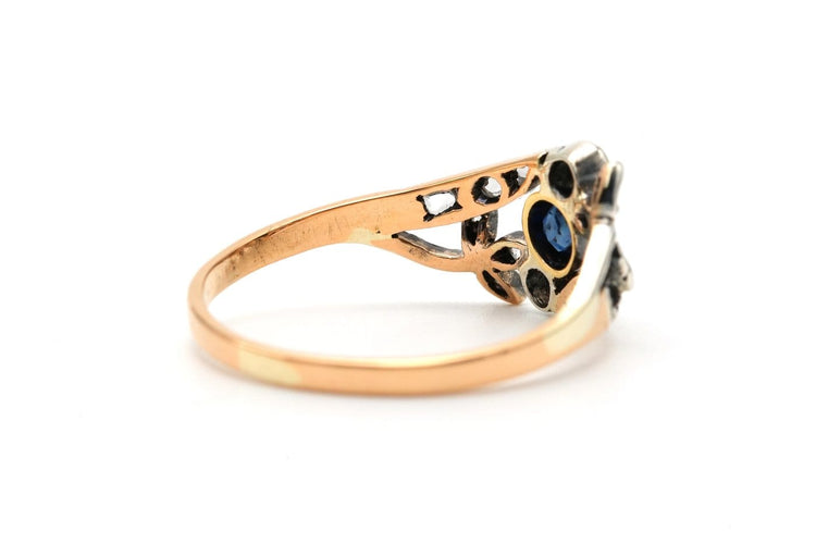 Bague 56 Bague Art Nouveau en or jaune et blanc 18 carats, saphir et diamants 58 Facettes 23385