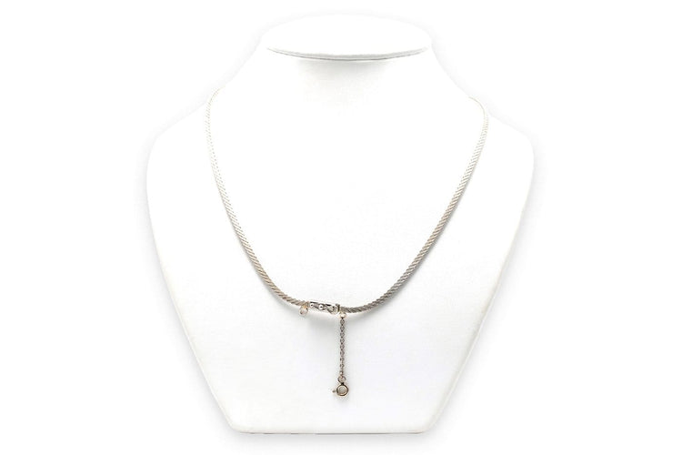 Collier Années 70 - Collier en or blanc, saphirs et diamants 58 Facettes 23301