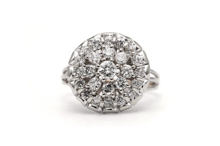 Bague 54 Bague années 50 en or blanc 18 carats, diamants taille brillant, environ 0,98 ct 58 Facettes 23501