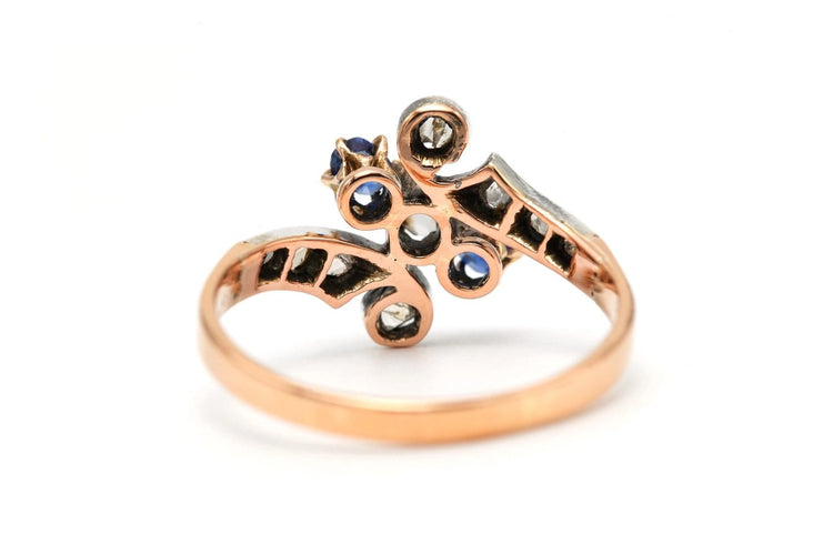 Bague 57 Bague Art nouveau en or jaune et blanc 18 carats, saphirs, diamants taille rose 58 Facettes 23521