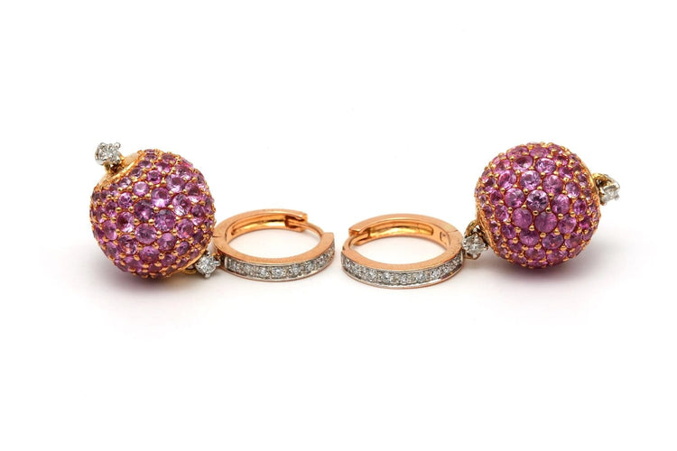 Boucles d'oreilles Boucles d'oreilles contemporaines en or rose, saphirs roses et diamants 58 Facettes 23540