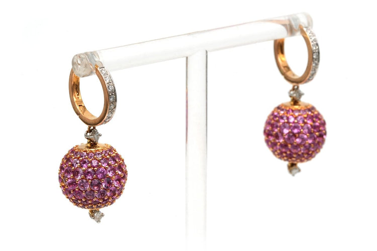 Boucles d'oreilles Boucles d'oreilles contemporaines en or rose, saphirs roses et diamants 58 Facettes 23540