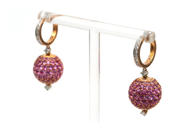 Boucles d'oreilles Boucles d'oreilles contemporaines en or rose, saphirs roses et diamants 58 Facettes 23540