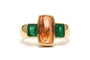 Bague 57 Bague contemporaine en or jaune 18 carats, topaze et émeraudes 58 Facettes 23581