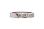 Bague 52 Alliance américaine des années 70 en or blanc 18 carats, rubis et diamants taille brillant 58 Facettes 23716