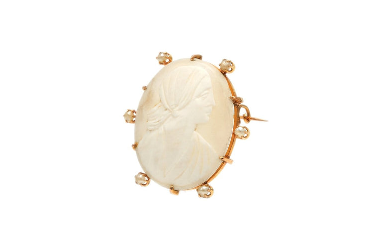 Années 50 - Broche en or jaune, perles et camée 58 Facettes 13901