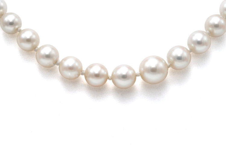 Collier Années 50 - Collier de perles en or blanc et diamants 58 Facettes B850