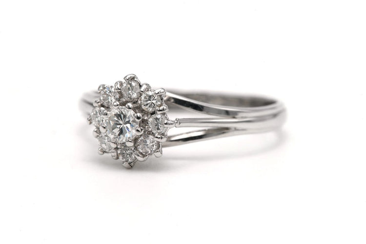 Bague 58 Bague contemporaine en or blanc 18 carats et diamants 58 Facettes 26042401-03