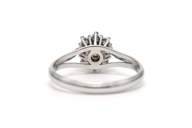 Bague 58 Bague contemporaine en or blanc 18 carats et diamants 58 Facettes 26042401-03