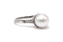 Bague 57 Art Déco - Bague en or blanc, diamants 8/8 et perle 58 Facettes B854