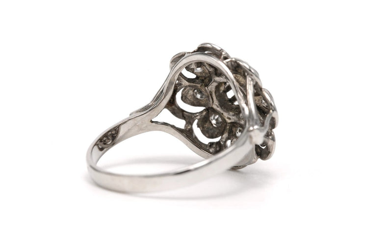 Bague 52 Bague années 50 en or blanc 18 carats et diamants 58 Facettes B859