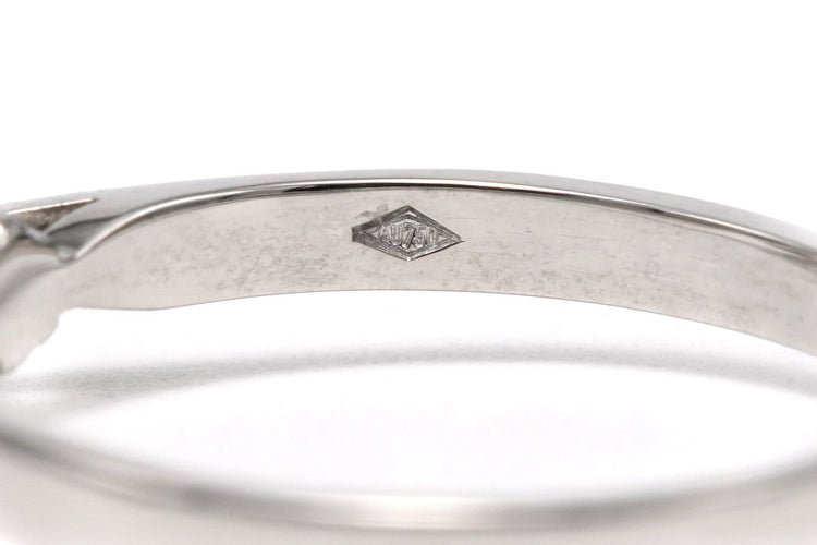 Bague 52 Bague contemporaine en or blanc et diamant 58 Facettes 23721