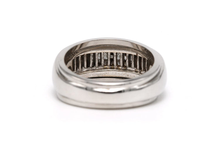 Bague 55 Bague contemporaine en or blanc 18 carats et diamants taille brillant (0,45 ct) 58 Facettes 23715