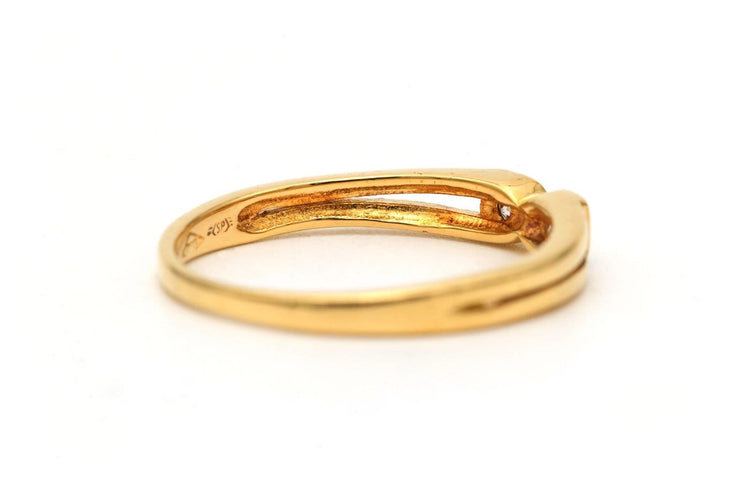 Bague 52 Bague contemporaine en or jaune 18 carats et diamants 58 Facettes 23829