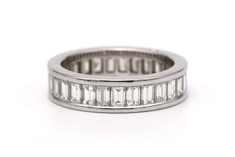 Bague 52 Alliance américaine contemporaine en or blanc et diamants baguette 58 Facettes 23831