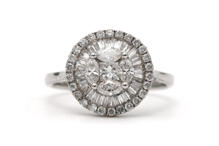 Bague 59 Bague contemporaine en or blanc 18 carats et diamants 1,22 ct 58 Facettes 23827