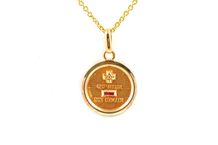 Pendentif Années 50 - Pendentif en or jaune, rubis et diamant taille rose 58 Facettes B896