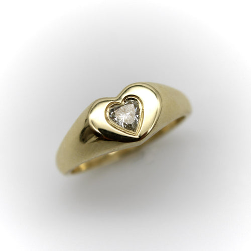 Bague 53 Signature - Chevalière cœur en or 14K et diamant cœur 58 Facettes 11187