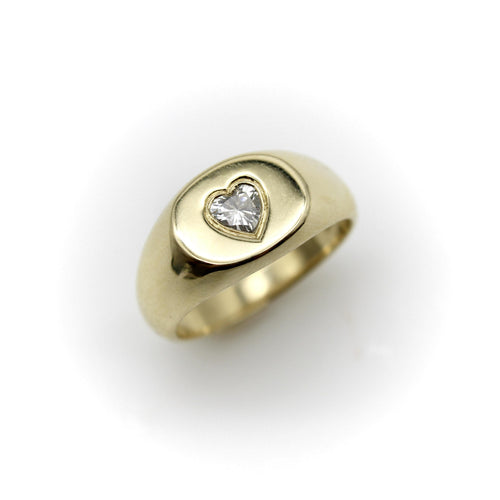 Bague 53 Signature - Chevalière ovale en or 14K et diamant cœur 58 Facettes 11188