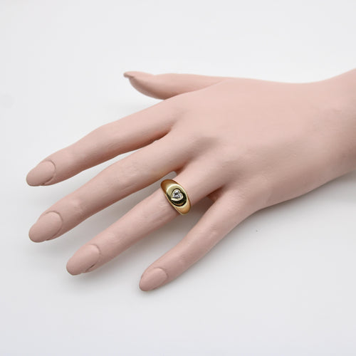 Bague 53 Signature - Chevalière ovale en or 14K et diamant cœur 58 Facettes 11188