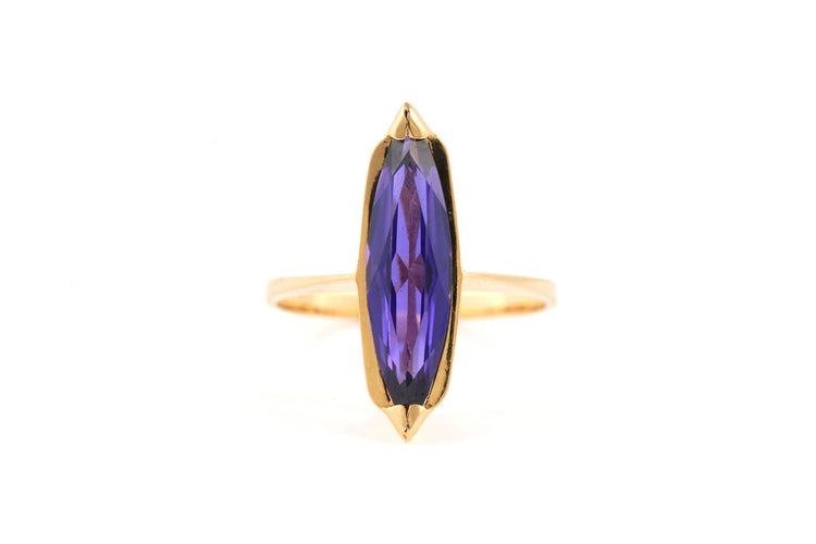 53 Bague contemporaine en or jaune 18 carats et améthyste 58 Facettes B892