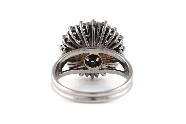 51 Bague années 70 en or blanc et diamants 58 Facettes 23896