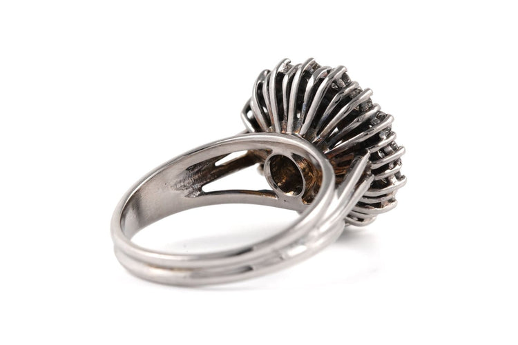 51 Bague années 70 en or blanc et diamants 58 Facettes 23896