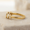 53 Bague cinq diamants en or jaune 750 58 Facettes HJ062631