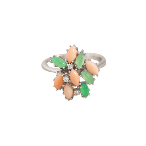 61 Bague fleur en or blanc 585, corail, chrysoprase et diamants 58 Facettes HJ062634