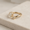 60 Toi-et-Moi - Bague en or jaune 585, opale et diamant 58 Facettes HJ062636