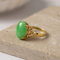57 Bague en or jaune 750 et chrysoprase 58 Facettes HJ062633