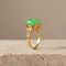 57 Bague en or jaune 750 et chrysoprase 58 Facettes HJ062633